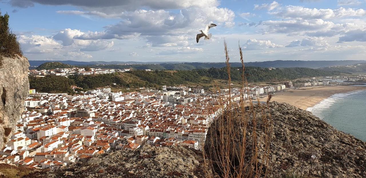 By The Beach Nazare Bagian luar foto