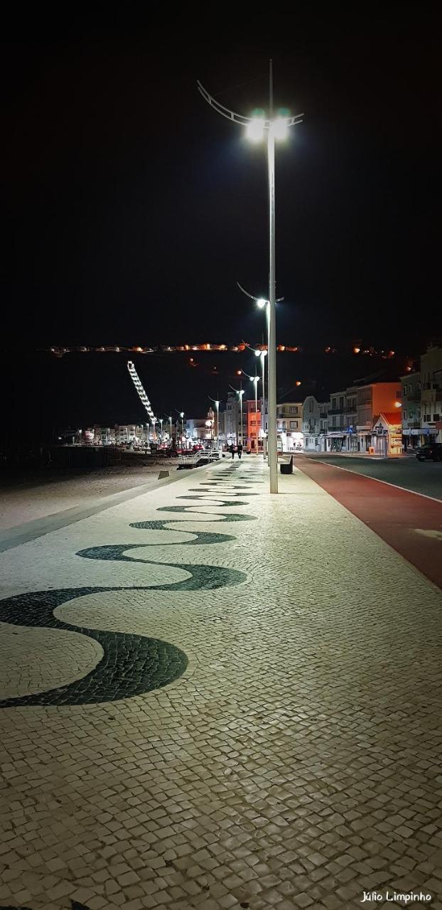 By The Beach Nazare Bagian luar foto
